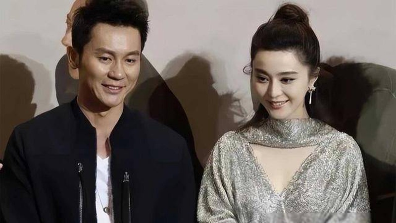 疯了!李晨郑凯刘浩存突降重庆搞新剧,现场挤爆真容太离谱!