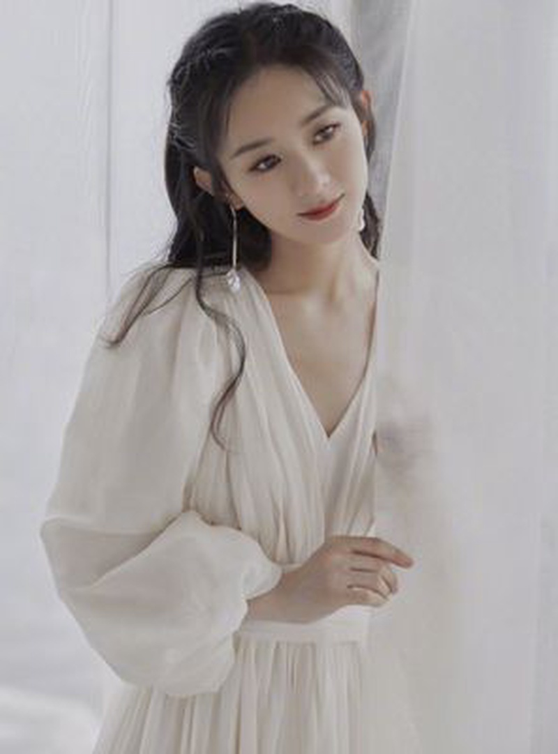 2026CMG红毯前哨战?年度女演员提名名单简直是大混战!